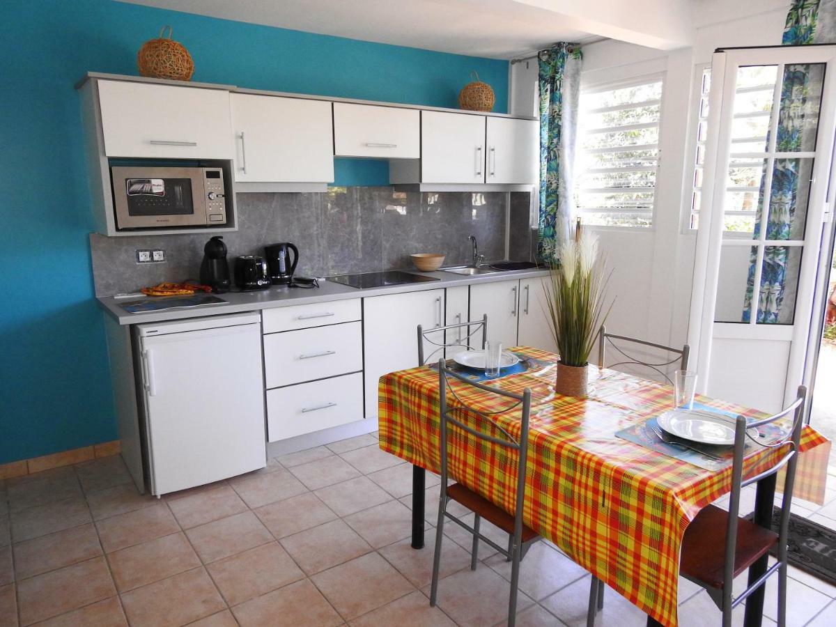Gite Citronnelle Bouillante Bagian luar foto